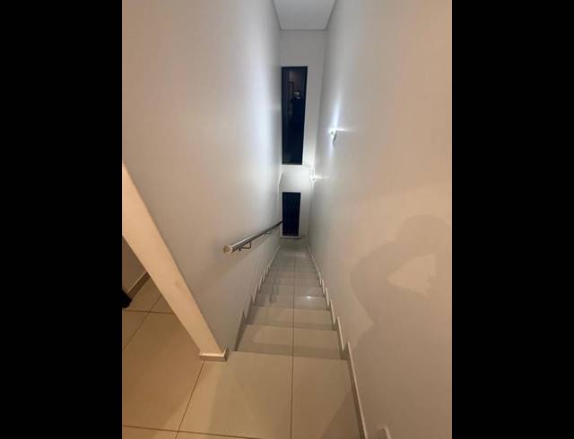 2 BEDROOM PROPERTY TO RENT IN RASLOUW GARDENS